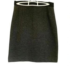 In Wear simple, soft grey pencil  skirt. size 10, NWOT